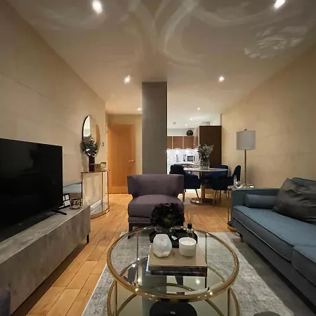 Stunning Westminster Apartment - 9 Albert